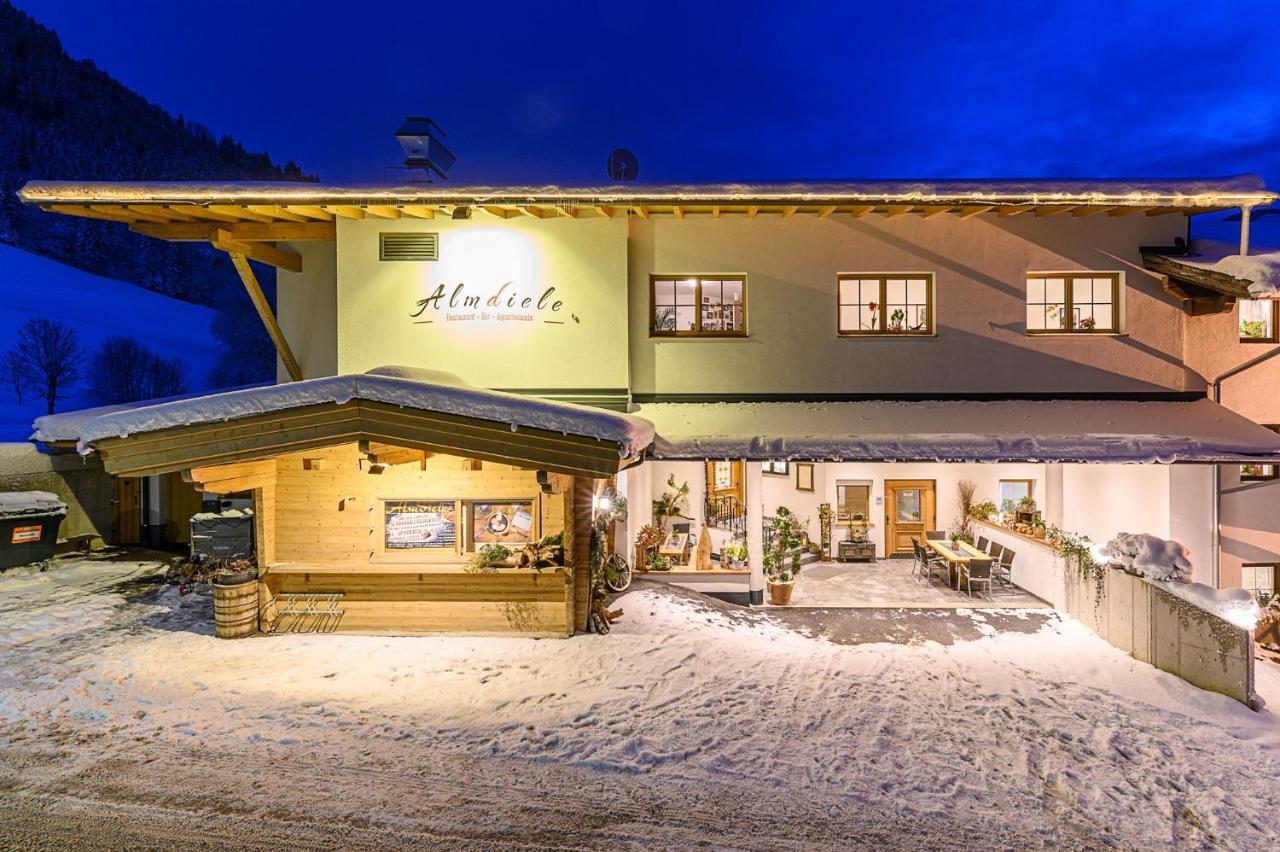 Restaurant Appartements Almdiele Hart im Zillertal Exterior foto
